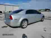 2010 Chevrolet Malibu 1LS z VIN 1G1ZB5EB4AF141024, wystawiony jako Copart lot #84637275 z przebiegiem 124 819 mil mil oraz Szkoda całkowita • Salvage title. Historia ofert i sprzedaży dostępna na DreamBid. Obrazek 3.