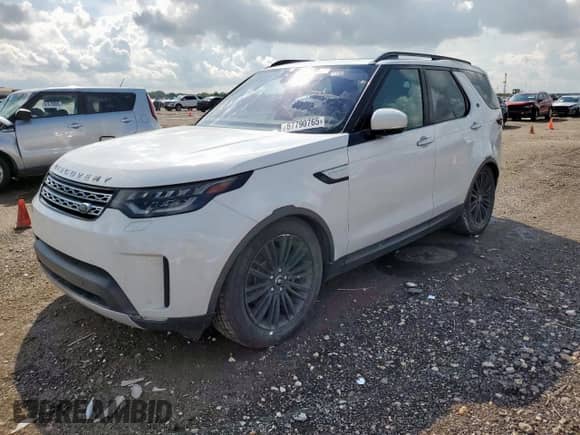 2017 Land Rover Discovery HSE Luxury with VIN SALRHBBV9HA045070, listed as a Copart auction lot 67790765 with 114,674 mi miles and Clean title. Bid and sale history available at DreamBid. Image 1.