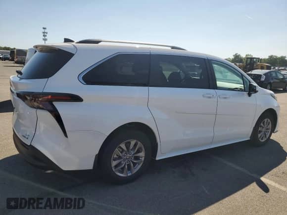 2024 Toyota Sienna LE с VIN 5TDBSKFC9RS138713, выставлен на аукционе Copart как лот 71076295 с пробегом 2 миль миль и Списание • Salvage title. История ставок и продаж доступна на DreamBid. Изображение 3.