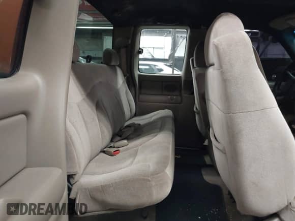 2001 GMC Sierra 1500 SLE с VIN 1GTEC19T11Z172437, выставлен на аукционе IAAI как лот 42549447 с пробегом 162 329 миль миль и . История ставок и продаж доступна на DreamBid. Изображение 8.