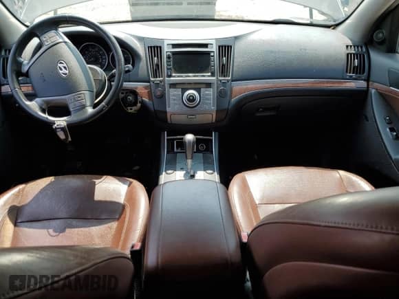 2008 Hyundai Veracruz GLS with VIN KM8NU73C08U070199, listed as a Copart auction lot 71737585 with 201,270 mi miles and Salvage title. Bid and sale history available at DreamBid. Image 8.