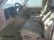 2005 GMC Sierra 1500 SLE z VIN 2GTEK13T751149044, wystawiony jako Copart lot #81904825 z przebiegiem Nie podano mil oraz Szkoda całkowita • Salvage title. Historia ofert i sprzedaży dostępna na DreamBid. Obrazek 7.