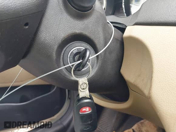 2013 Hyundai Sonata GLS z VIN 5NPEB4AC9DH735746, wystawiony jako IAAI lot #43376524 z przebiegiem 214 159 mil mil oraz . Historia ofert i sprzedaży dostępna na DreamBid. Obrazek 11.