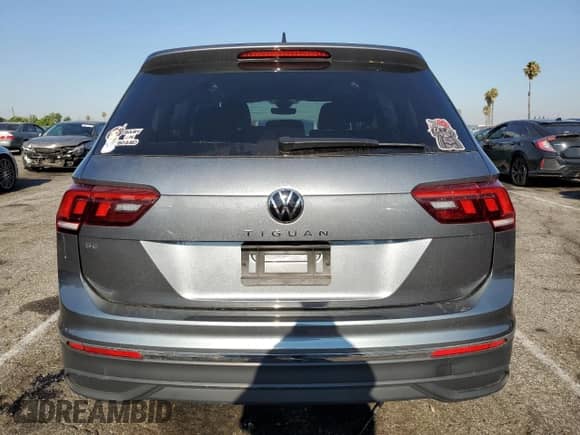 2024 Volkswagen Tiguan SE with VIN 3VVNB7AX1RM163529, listed as a Copart auction lot 68227445 with Not provided miles and Salvage title. Bid and sale history available at DreamBid. Image 6.