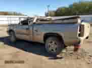 2005 Chevrolet Silverado 1500 z VIN 1GCEC14T85Z121465, wystawiony jako Copart lot #81165044 z przebiegiem 184 695 mil mil oraz Szkoda całkowita • Salvage title. Historia ofert i sprzedaży dostępna na DreamBid. Obrazek 2.