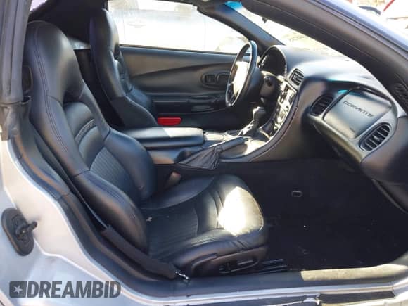 1999 Chevrolet Corvette с VIN 1G1YY32G8X5103194, выставлен на аукционе IAAI как лот 41448285 с пробегом 64 262 миль миль и . История ставок и продаж доступна на DreamBid. Изображение 5.