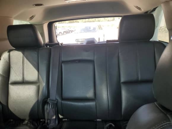 2013 Chevrolet Tahoe LT с VIN 1GNSKBE05DR143199, выставлен на аукционе Copart как лот 81243635 с пробегом 247 950 миль миль и Чистый • Clean title. История ставок и продаж доступна на DreamBid. Изображение 10.