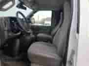 2019 Chevrolet Express Passenger LT с VIN 1GAZGPFG5K1216528, выставлен на аукционе Copart как лот 87693585 с пробегом 66 786 миль миль и Списание • Salvage title. История ставок и продаж доступна на DreamBid. Изображение 7.