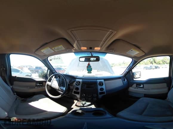 2014 Ford F-150 XLT z VIN 1FTEW1CMXEFA71588, wystawiony jako IAAI lot #43438706 z przebiegiem 254 035 mil mil oraz . Historia ofert i sprzedaży dostępna na DreamBid. Obrazek 20.