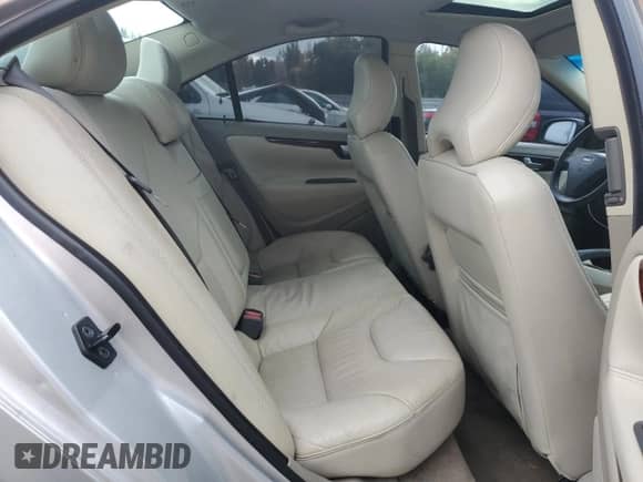2001 Volvo S60 с VIN YV1RS58D112068135, выставлен на аукционе Copart как лот 76330944 с пробегом 102 208 миль миль и Списание • Salvage title. История ставок и продаж доступна на DreamBid. Изображение 10.