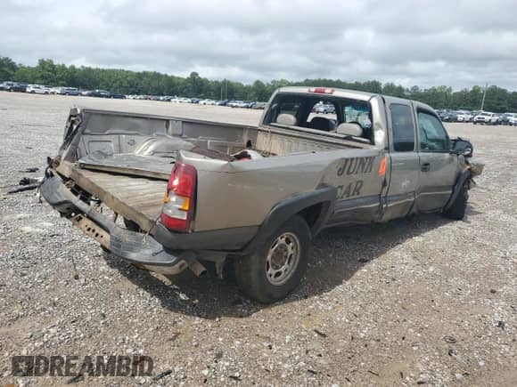 2000 Chevrolet Silverado 2500 LS с VIN 1GCGC29UXYE399084, выставлен на аукционе Copart как лот 58577555 с пробегом Не указан миль и Списание • Salvage title. История ставок и продаж доступна на DreamBid. Изображение 3.