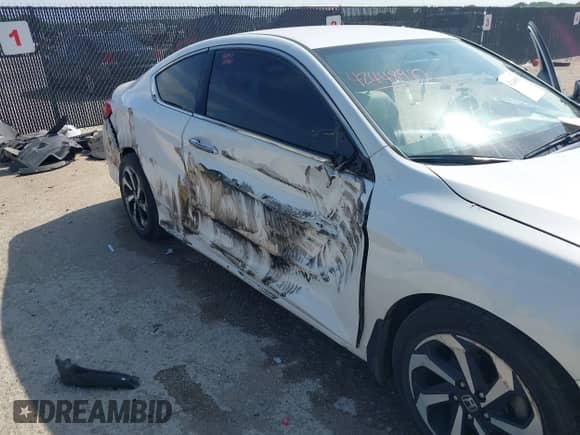 2016 Honda Accord LX-S с VIN 1HGCT1B30GA011510, выставлен на аукционе IAAI как лот 42448987 с пробегом 145 514 миль миль и . История ставок и продаж доступна на DreamBid. Изображение 6.