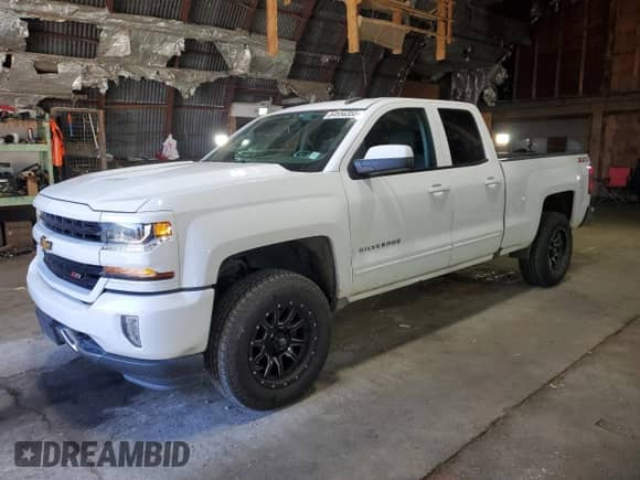 2019 Chevrolet Silverado 1500 LT z VIN 2GCVKPEC2K1240797, wystawiony jako Copart lot #84556355 z przebiegiem 73 584 mil mil oraz Szkoda całkowita • Salvage title. Historia ofert i sprzedaży dostępna na DreamBid. Obrazek 1.