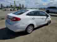 2011 Ford Fiesta SE z VIN 3FADP4BJ2BM239601, wystawiony jako Copart lot #70484235 z przebiegiem 145 671 mil mil oraz Szkoda całkowita • Salvage title. Historia ofert i sprzedaży dostępna na DreamBid. Obrazek 3.