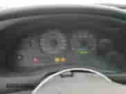 2003 Ford Mustang Standard z VIN 1FAFP40493F313569, wystawiony jako Copart lot #82765965 z przebiegiem 117 835 mil mil oraz Czysty tytuł • Clean title. Historia ofert i sprzedaży dostępna na DreamBid. Obrazek 9.