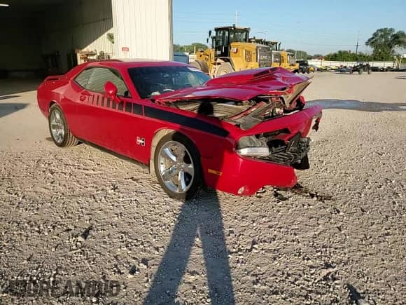2012 Dodge Challenger R/T Plus z VIN 2C3CDYBT7CH275294, wystawiony jako Copart lot #68942055 z przebiegiem 175 094 mil mil oraz Szkoda całkowita • Salvage title. Historia ofert i sprzedaży dostępna na DreamBid. Obrazek 13.