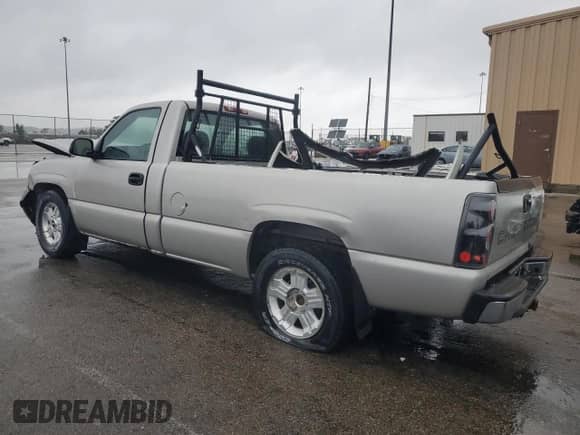 2006 Chevrolet Silverado 1500 Work Truck with VIN 3GCEC14X56G258061, listed as a Copart auction lot 85169925 with 175,600 mi miles and Salvage title. Bid and sale history available at DreamBid. Image 2.