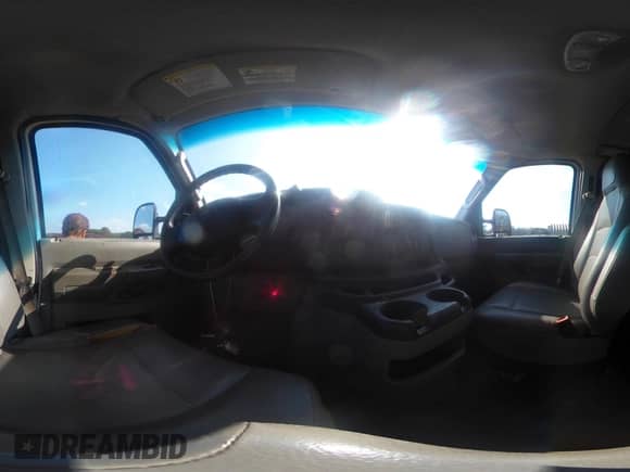 2014 Ford Econoline Cargo Commercial с VIN 1FTNE2EW0EDB19070, выставлен на аукционе IAAI как лот 43004960 с пробегом 220 138 миль миль и . История ставок и продаж доступна на DreamBid. Изображение 18.