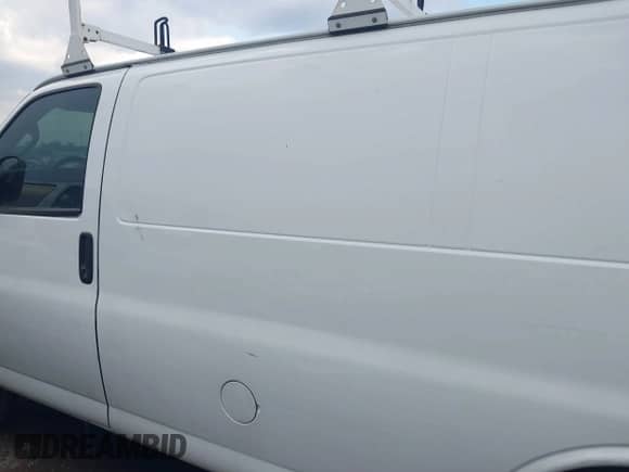 2017 Chevrolet Express Cargo with VIN 1GCWGAFF0H1112262, listed as a IAAI auction lot 42949804 with 229,746 mi miles and . Bid and sale history available at DreamBid. Image 14.