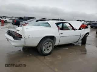 1979 Chevrolet Camaro с VIN 1Q3769L633413, выставлен на аукционе Copart как лот 45030255 с пробегом Не указан миль и На запчасти • Non repairable. История ставок и продаж доступна на DreamBid. Изображение 3.