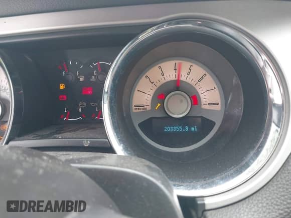 2012 Ford Mustang Premium с VIN 1ZVBP8AM0C5211028, выставлен на аукционе IAAI как лот 41751885 с пробегом 203 355 миль миль и . История ставок и продаж доступна на DreamBid. Изображение 15.