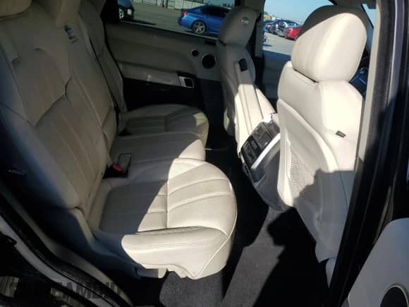 2016 Land Rover Range Rover Sport HSE с VIN SALWR2VF4GA640640, выставлен на аукционе Copart как лот 87084965 с пробегом 116 631 миль миль и Чистый • Clean title. История ставок и продаж доступна на DreamBid. Изображение 10.