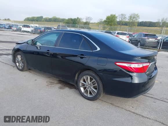 2015 Toyota Camry SE z VIN 4T1BF1FK7FU045200, wystawiony jako IAAI lot #43292496 z przebiegiem 159 958 mil mil oraz . Historia ofert i sprzedaży dostępna na DreamBid. Obrazek 3.