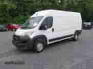 2025 Ram ProMaster Cargo Tradesman z VIN 3C6MRVHG9SE548635, wystawiony jako IAAI lot #42870922 z przebiegiem 749 mil mil oraz . Historia ofert i sprzedaży dostępna na DreamBid. Obrazek 23.