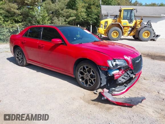 2015 Chrysler 300 S с VIN 2C3CCAGG3FH922719, выставлен на аукционе IAAI как лот 43141600 с пробегом 203 759 миль миль и . История ставок и продаж доступна на DreamBid. Изображение 1.