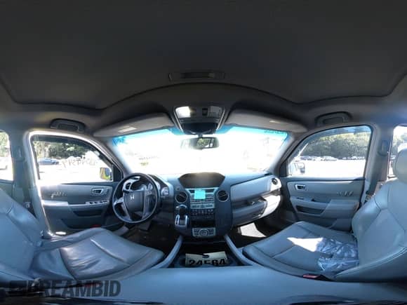 2009 Honda Pilot Touring с VIN 5FNYF48929B043779, выставлен на аукционе IAAI как лот 43044349 с пробегом 197 551 миль миль и . История ставок и продаж доступна на DreamBid. Изображение 18.