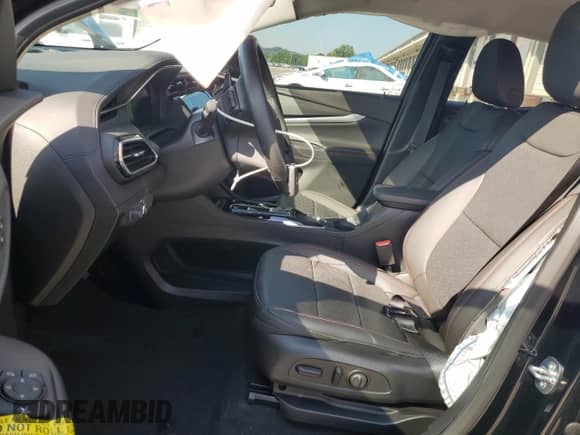2023 Chevrolet Bolt EUV Premier z VIN 1G1FZ6S03P4163978, wystawiony jako Copart lot #61839675 z przebiegiem 20 378 mil mil oraz Szkoda całkowita • Salvage title. Historia ofert i sprzedaży dostępna na DreamBid. Obrazek 7.