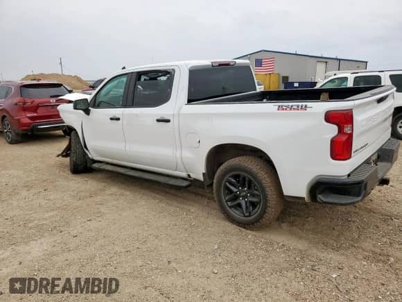 2023 Chevrolet Silverado 1500 LT Trail Boss z VIN 3GCUDFED0PG253135, wystawiony jako Copart lot #84436495 z przebiegiem 71 045 mil mil oraz Szkoda całkowita • Salvage title. Historia ofert i sprzedaży dostępna na DreamBid. Obrazek 2.