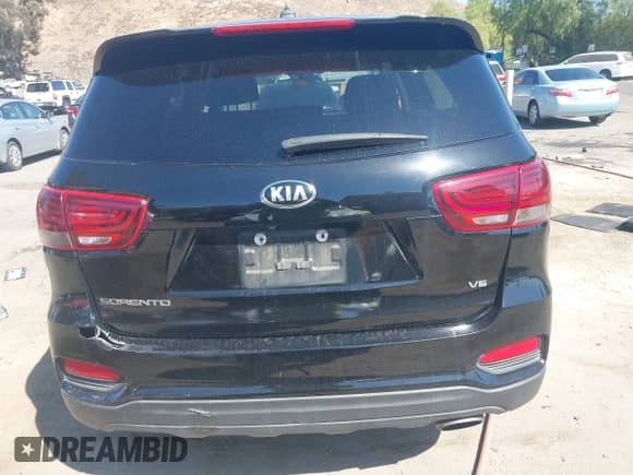 2020 Kia Sorento LX z VIN 5XYPG4A55LG663171, wystawiony jako IAAI lot #43104844 z przebiegiem 125 639 mil mil oraz . Historia ofert i sprzedaży dostępna na DreamBid. Obrazek 16.