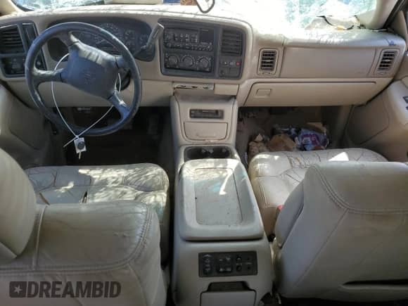2001 Chevrolet Suburban LT с VIN 3GNEC16TX1G245428, выставлен на аукционе Copart как лот 51210465 с пробегом 321 027 миль миль и Списание • Salvage title. История ставок и продаж доступна на DreamBid. Изображение 8.