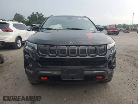 2022 Jeep Compass Trailhawk с VIN 3C4NJDDB4NT233475, выставлен на аукционе Copart как лот 66906345 с пробегом 27 895 миль миль и Списание • Salvage title. История ставок и продаж доступна на DreamBid. Изображение 5.