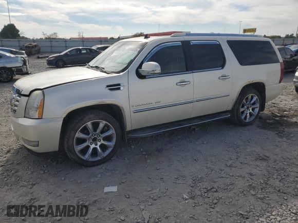 2007 Cadillac Escalade ESV with VIN 1GYFK66827R355370, listed as a Copart auction lot 80066805 with 224,808 mi miles and Salvage title. Bid and sale history available at DreamBid. Image 1.
