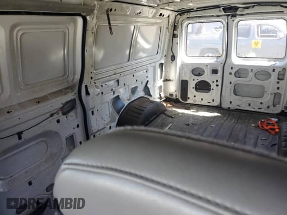 2008 Ford Econoline Cargo Commercial with VIN 1FTNE14W28DA37034, listed as a Copart auction lot 61200535 with 116,994 mi miles and Salvage title. Bid and sale history available at DreamBid. Image 10.