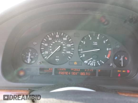 2002 BMW 5 Series 525i с VIN WBADT43442GZ98949, выставлен на аукционе Copart как лот 70149815 с пробегом 126 478 миль миль и Списание • Salvage title. История ставок и продаж доступна на DreamBid. Изображение 9.