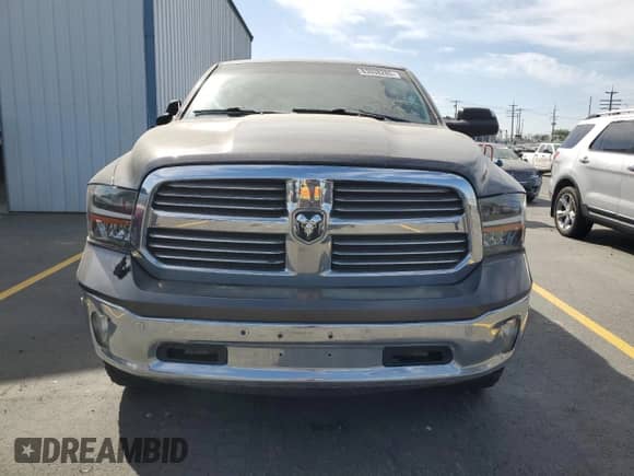 2014 Ram 1500 Big Horn z VIN 1C6RR7LM0ES327814, wystawiony jako Copart lot #63038285 z przebiegiem 162 255 mil mil oraz Czysty tytuł • Clean title. Historia ofert i sprzedaży dostępna na DreamBid. Obrazek 5.