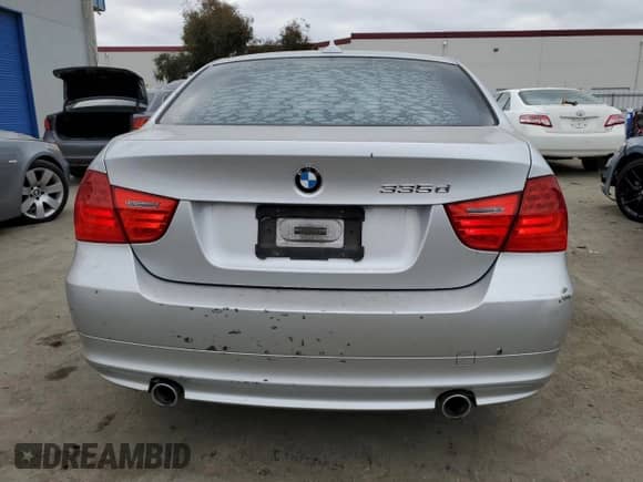 2010 BMW 3 Series 335d with VIN WBAPN7C57AA266852, listed as a Copart auction lot 43242965 with 95,078 mi miles and Clean title. Bid and sale history available at DreamBid. Image 6.