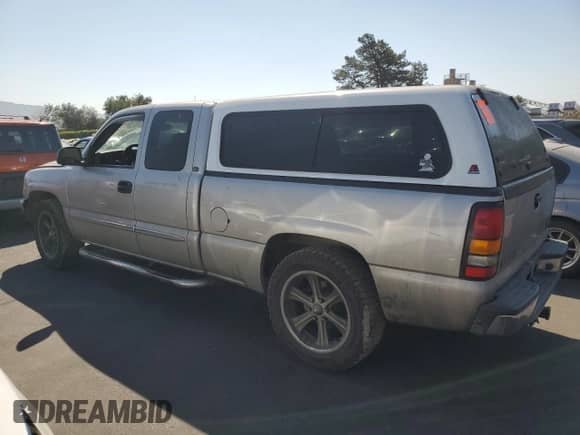 2004 GMC Sierra 1500 SLE z VIN 2GTEC19T941124598, wystawiony jako Copart lot #68549855 z przebiegiem Nie podano mil oraz Szkoda całkowita • Salvage title. Historia ofert i sprzedaży dostępna na DreamBid. Obrazek 2.
