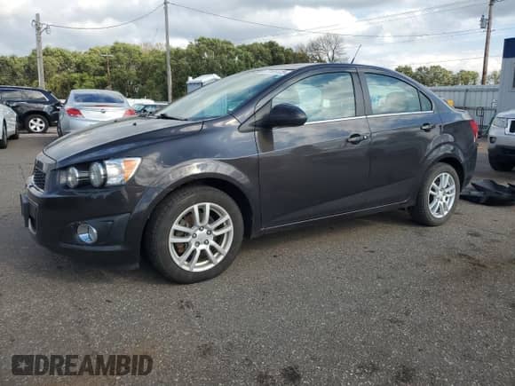 2014 Chevrolet Sonic LT с VIN 1G1JC5SH1E4162384, выставлен на аукционе Copart как лот 87406625 с пробегом 101 929 миль миль и Чистый • Clean title. История ставок и продаж доступна на DreamBid. Изображение 1.