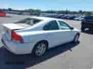 2005 Volvo S60 с VIN YV1RS592452432485, выставлен на аукционе IAAI как лот 42663011 с пробегом 177 739 миль миль и . История ставок и продаж доступна на DreamBid. Изображение 4.