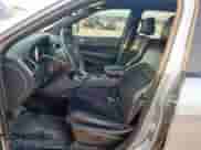 2017 Jeep Grand Cherokee Trailhawk z VIN 1C4RJFLG1HC737735, wystawiony jako Copart lot #67543745 z przebiegiem 82 126 mil mil oraz Szkoda całkowita • Salvage title. Historia ofert i sprzedaży dostępna na DreamBid. Obrazek 7.