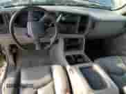 2003 Chevrolet Silverado 2500HD LT z VIN 1GCHK231X3F127918, wystawiony jako Copart lot #81855134 z przebiegiem 219 008 mil mil oraz Szkoda całkowita • Salvage title. Historia ofert i sprzedaży dostępna na DreamBid. Obrazek 8.