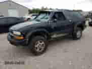 2000 Chevrolet Blazer LS с VIN 1GNCT18W9YK277871, выставлен на аукционе Copart как лот 46158185 с пробегом Не указан миль и На запчасти • Non repairable. История ставок и продаж доступна на DreamBid. Изображение 1.