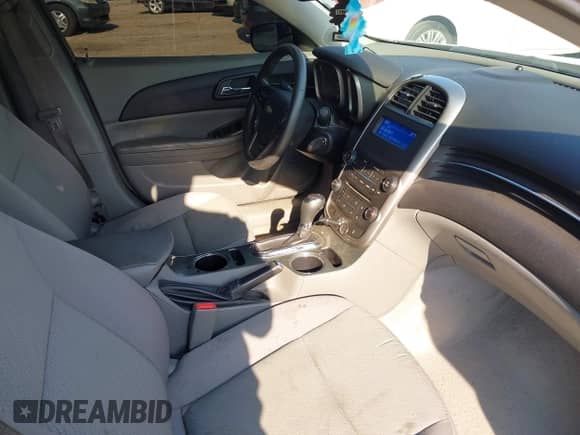 2014 Chevrolet Malibu LS с VIN 1G11B5SL2EF238660, выставлен на аукционе IAAI как лот 43009212 с пробегом 152 946 миль миль и . История ставок и продаж доступна на DreamBid. Изображение 5.
