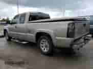 2003 GMC Sierra 1500 with VIN 2GTEC19V731218589, listed as a Copart auction lot 77957264 with 137,615 mi miles and Salvage title. Bid and sale history available at DreamBid. Image 2.