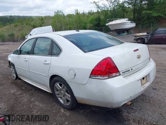 2015 Chevrolet Impala LT с VIN 2G1WB5E31F1125843, выставлен на аукционе IAAI как лот 42102455 с пробегом 140 407 миль миль и . История ставок и продаж доступна на DreamBid. Изображение 3.