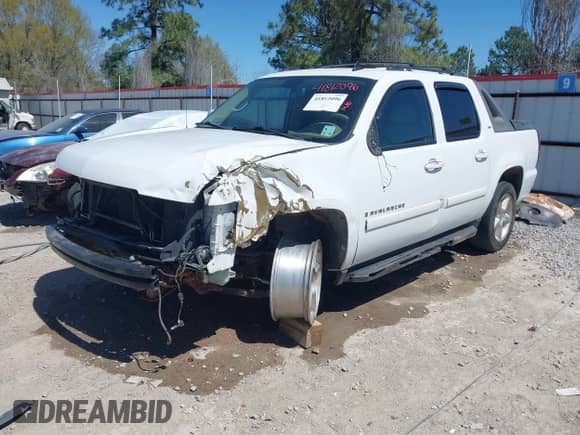 2009 Chevrolet Avalanche 2LT with VIN 3GNEC22029G165263, listed as a IAAI auction lot 41812096 with 206,530 mi miles and . Bid and sale history available at DreamBid. Image 18.